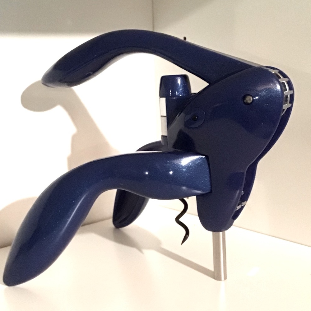 Professional corkscrew rabbit ears